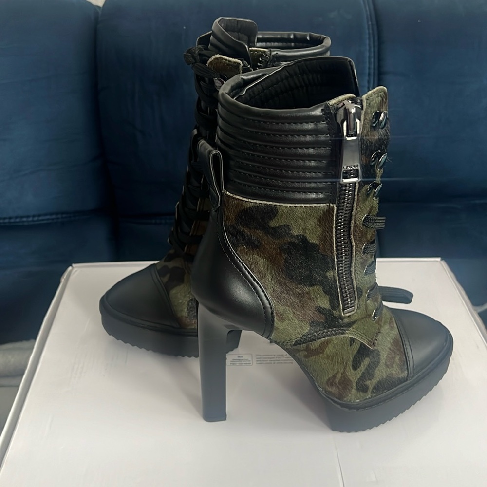 DKNY heels boots new never worn they are too small for me